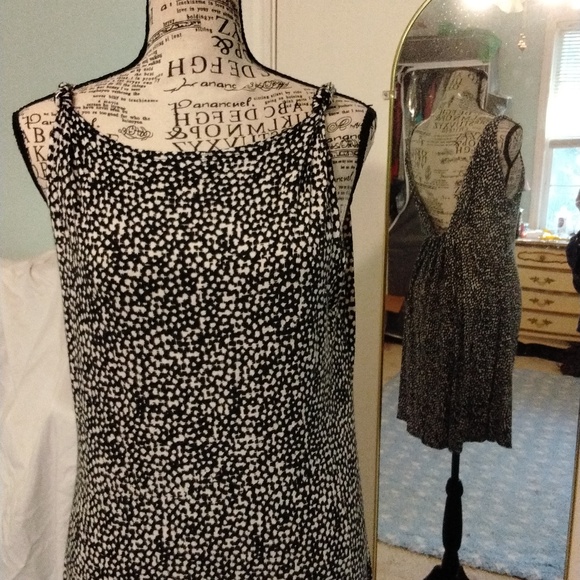 Women's EUC Kenneth Cole Reaction black/white print backless dress Sz Medium - Picture 2 of 4